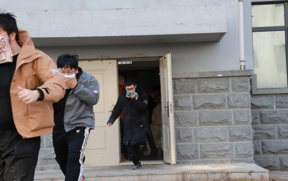 校园安全中心开展春季学期应急疏散演练